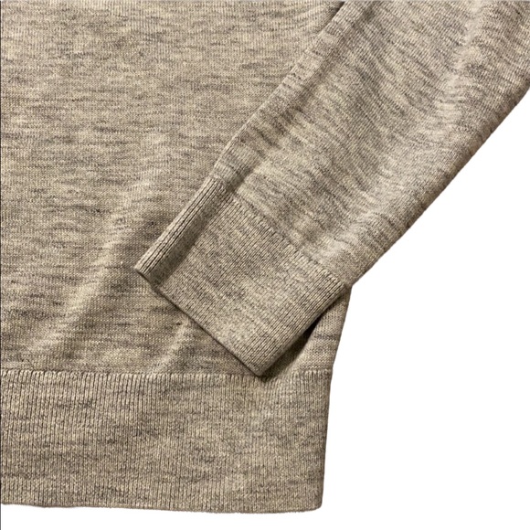 ABERCROMBIE & FITCH men’s v-neck sweater - Picture 2 of 6